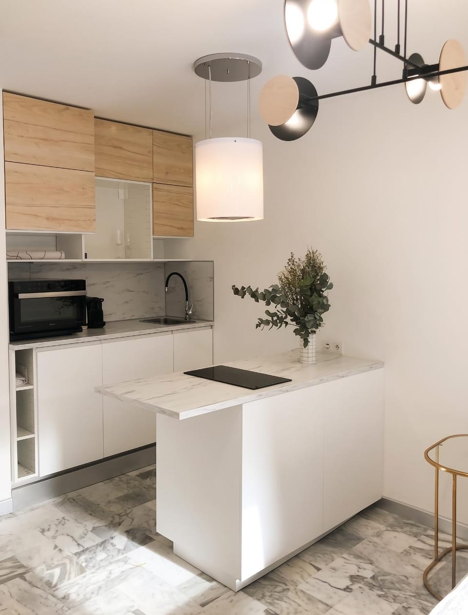 Kitchen or kitchenette