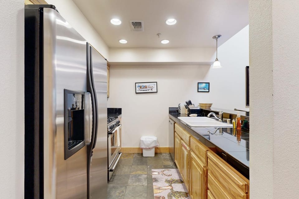 Tavern Inn #55 Apartment in Palisades Tahoe (Olympic Valley)