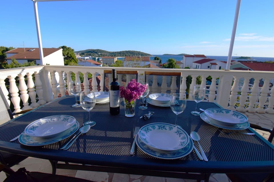 View (from property/room), Balcony/Terrace, Sea view