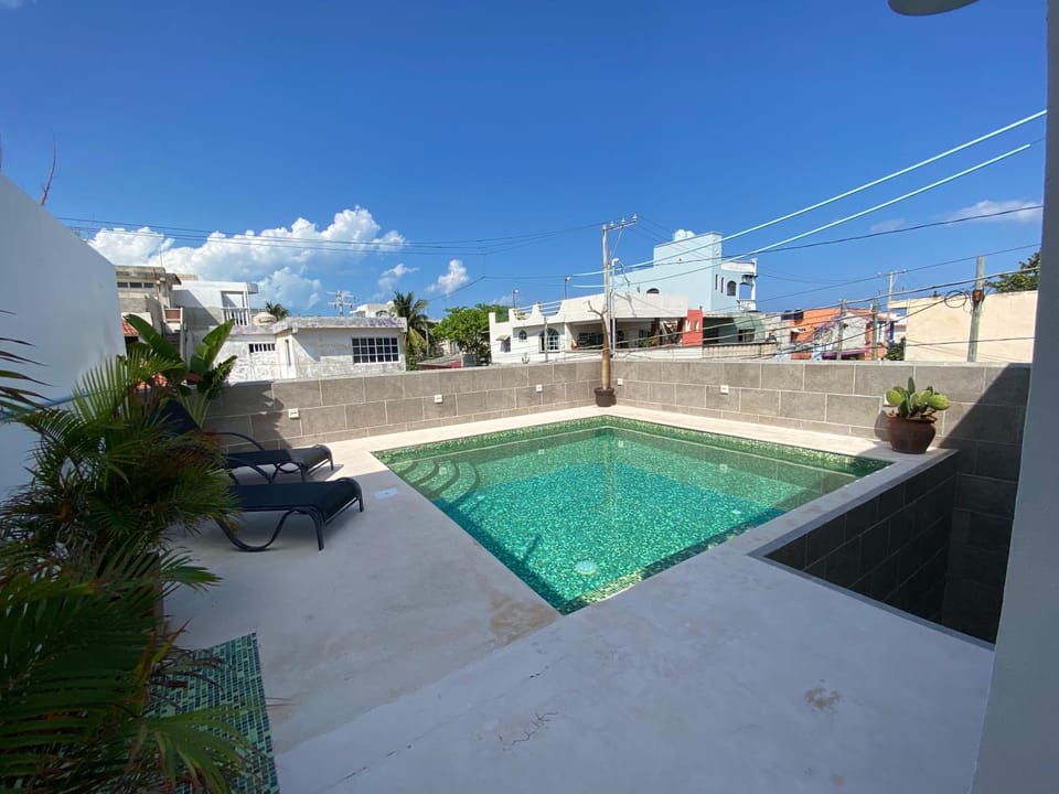 Swimming pool