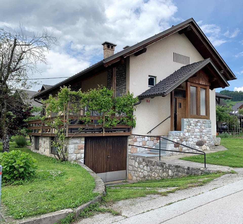 Property building, Street view