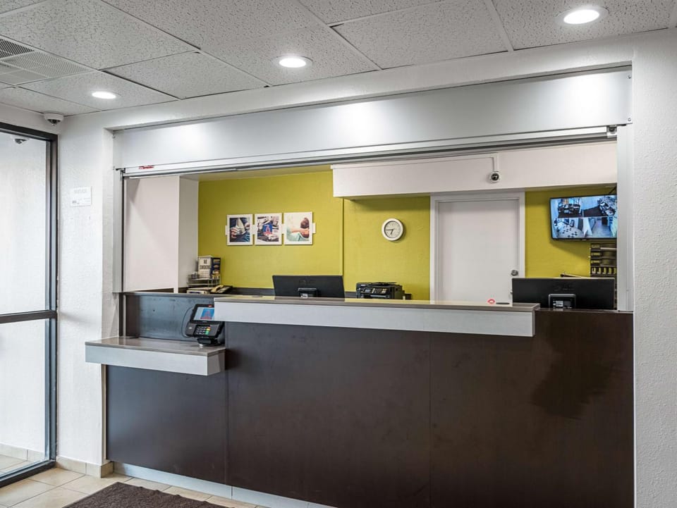 Facade/entrance, Lobby or reception, On site