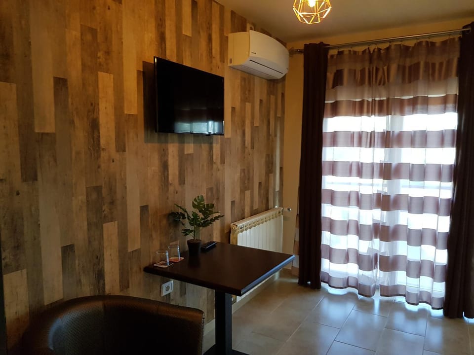 pensiunea grecu Bed and Breakfast in Timiș County