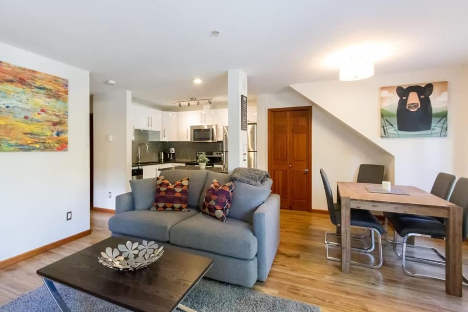 63 Lagoons House in Whistler