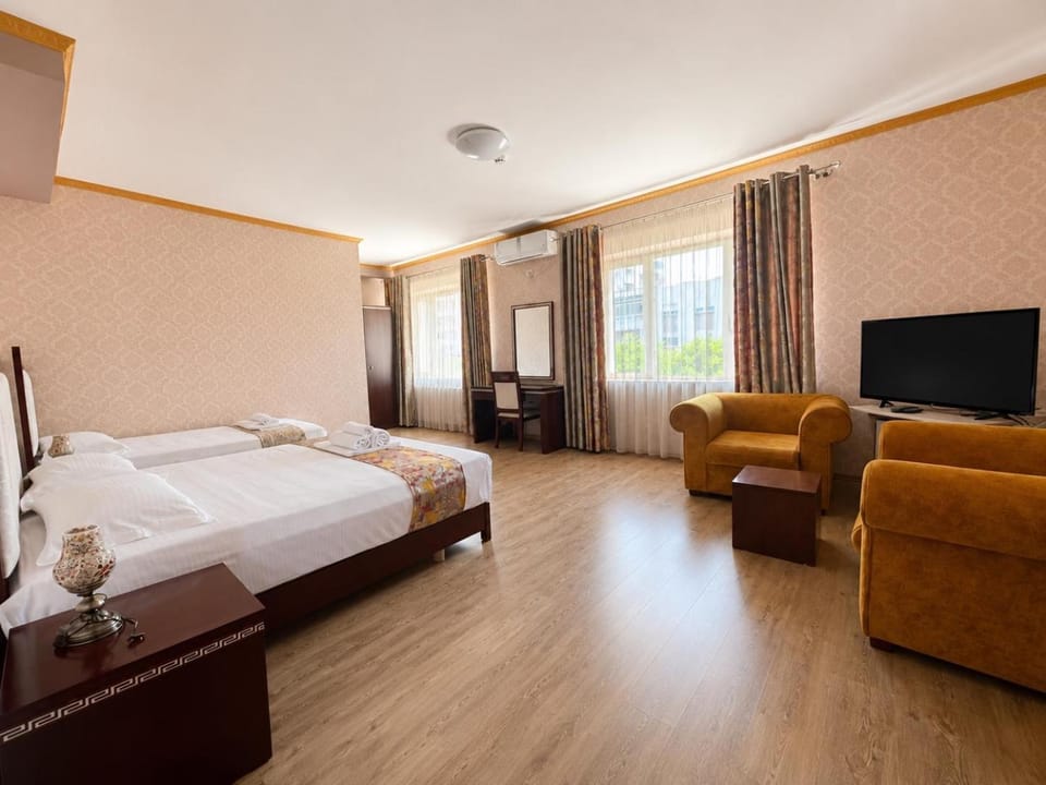British Hotel Pogradec Hotel in North Macedonia