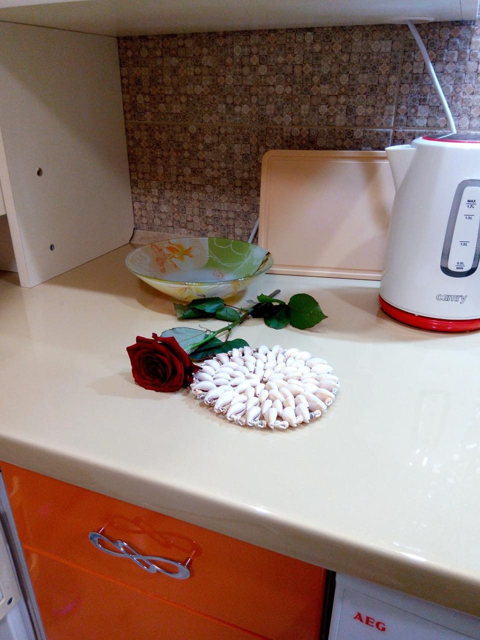 Kitchen or kitchenette