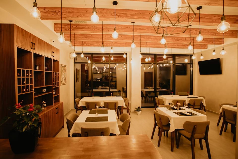 Restaurant/places to eat