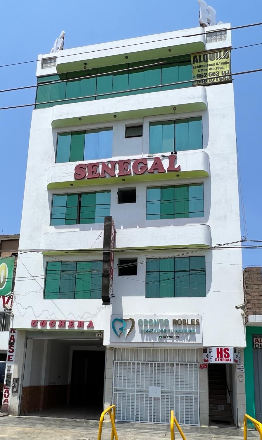 Hospedaje Senegal cerca al aeropuerto Inn in Callao Region, Peru