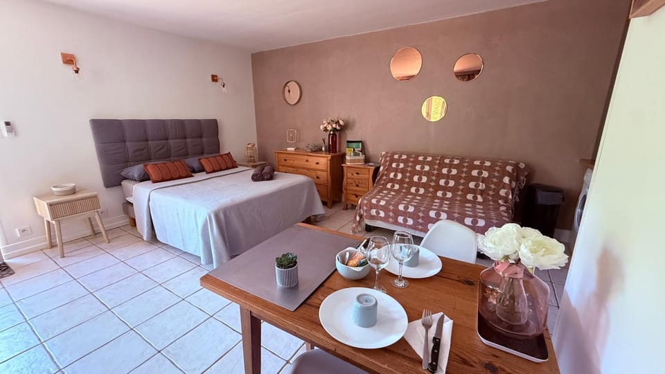 CASAMACCE Studio climatisé avec terrasse, small comfortable apartment free parking, air-conditioned & Wifi Apartment in Corsica