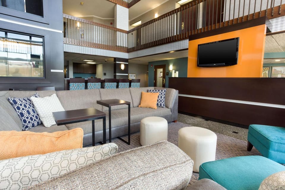 Lobby or reception, On site