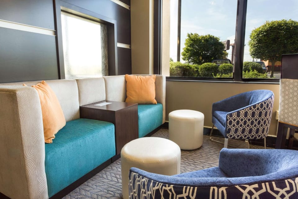 Lobby or reception, On site