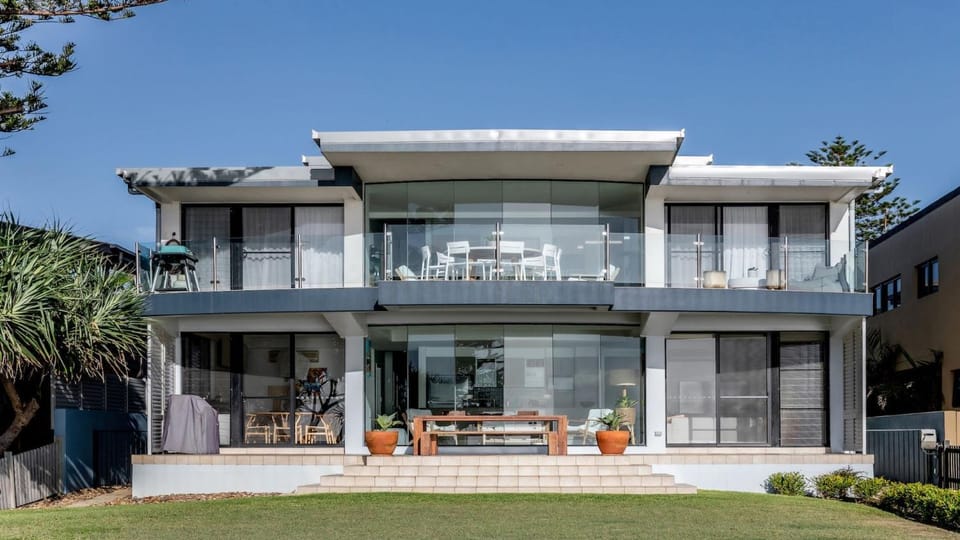 Beachside Lennox House in Lennox Head