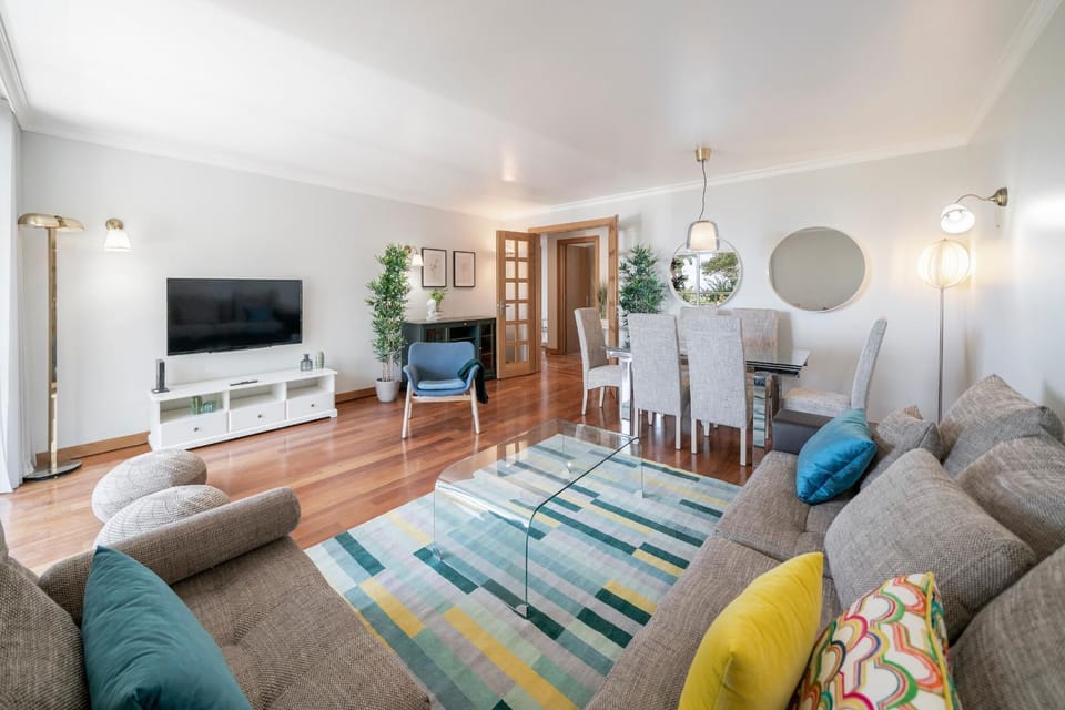 TV and multimedia, Living room, Seating area