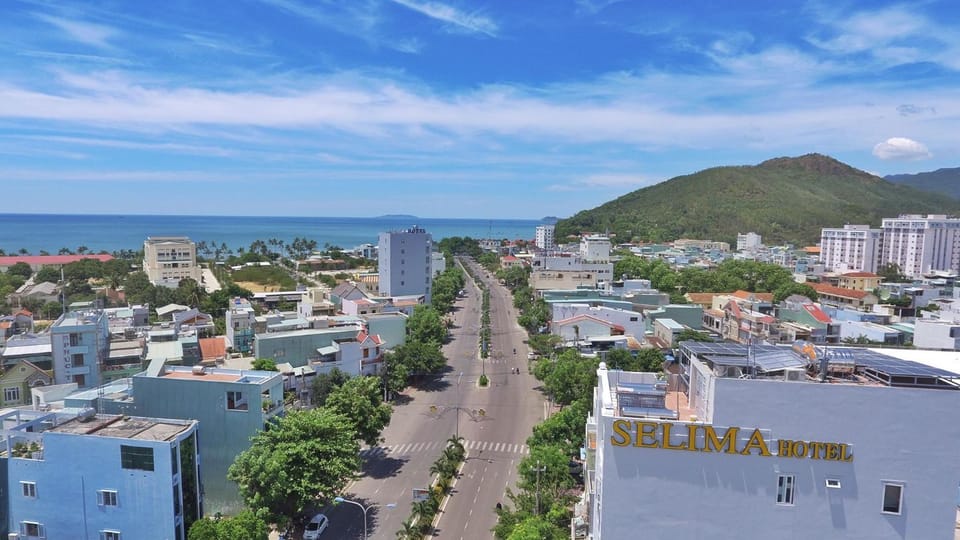 Neighbourhood, City view