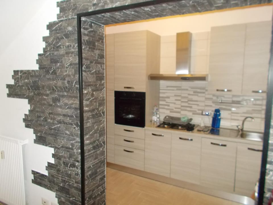 Kitchen or kitchenette, Communal kitchen