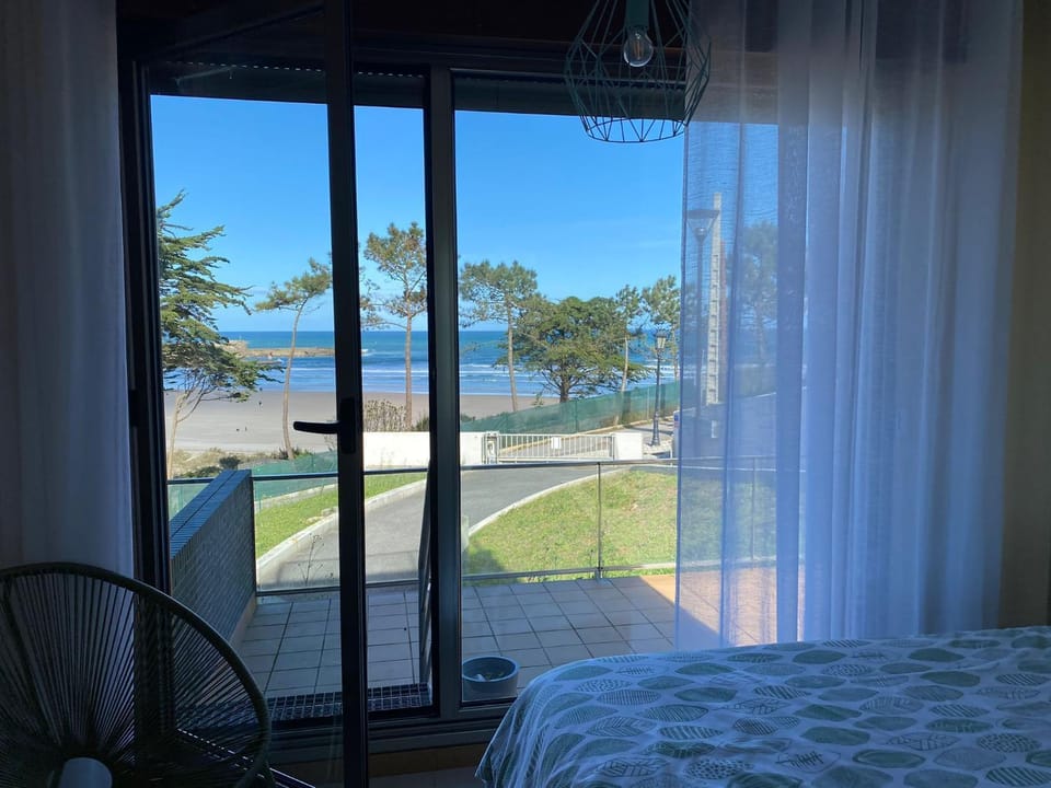 Natural landscape, Photo of the whole room, Bedroom