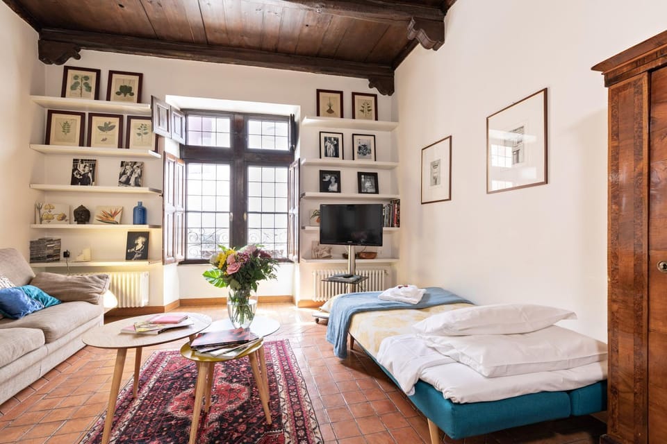 Living room, Photo of the whole room