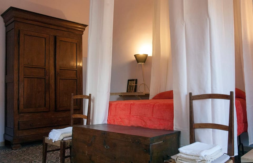 BORGO PETELIA, Casa Mannarino, suite Eugenio Apartment in Calabria