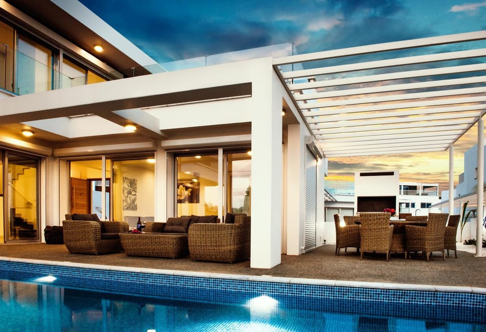 Patio, Swimming pool
