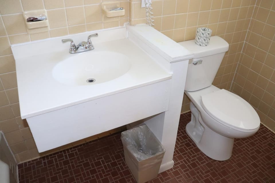 Toilet, Bathroom