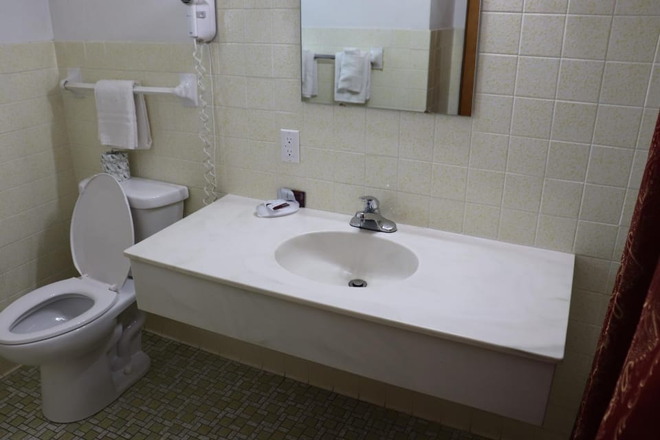 Toilet, Bathroom