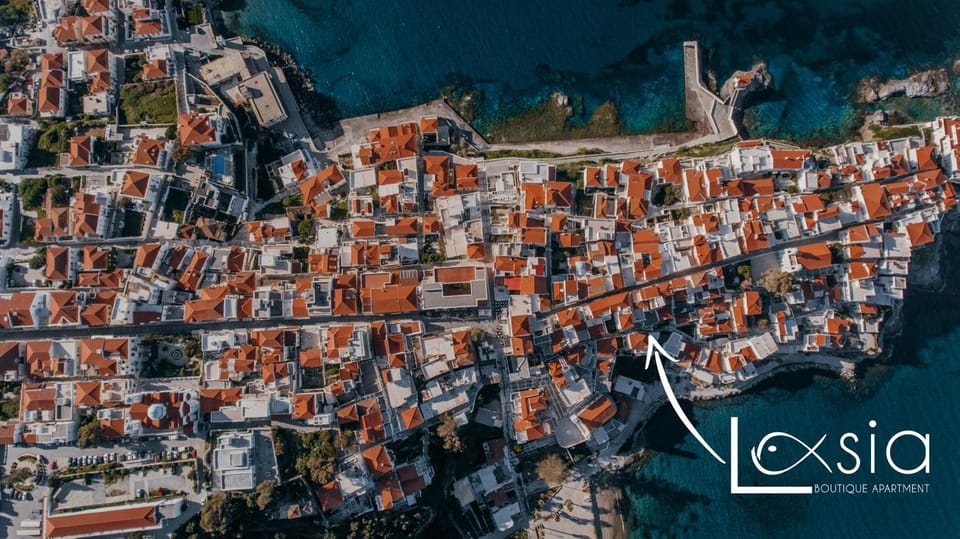 Neighbourhood, City view, Location