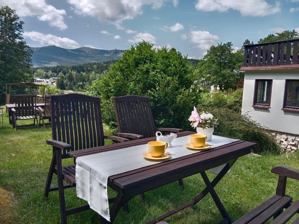 Villa Mariano Michałowice Bed and Breakfast in Lower Silesian Voivodeship