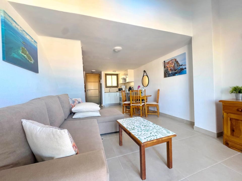 Parque Santiago II 335 by Tenerife Rental & Sales Apartment in Playa de las Americas