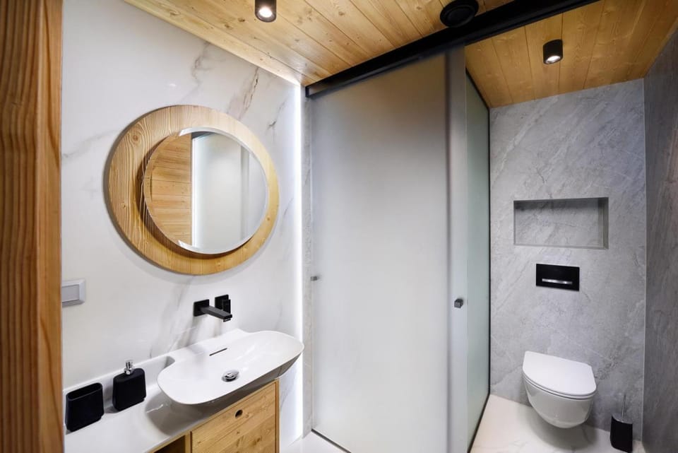Bathroom, kitchen