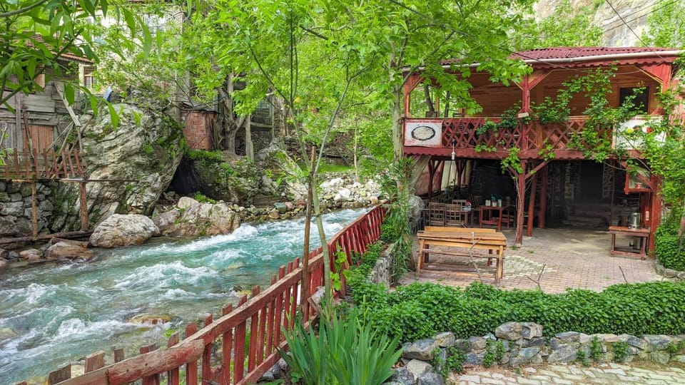 Property building, Natural landscape, Garden, Garden view, River view