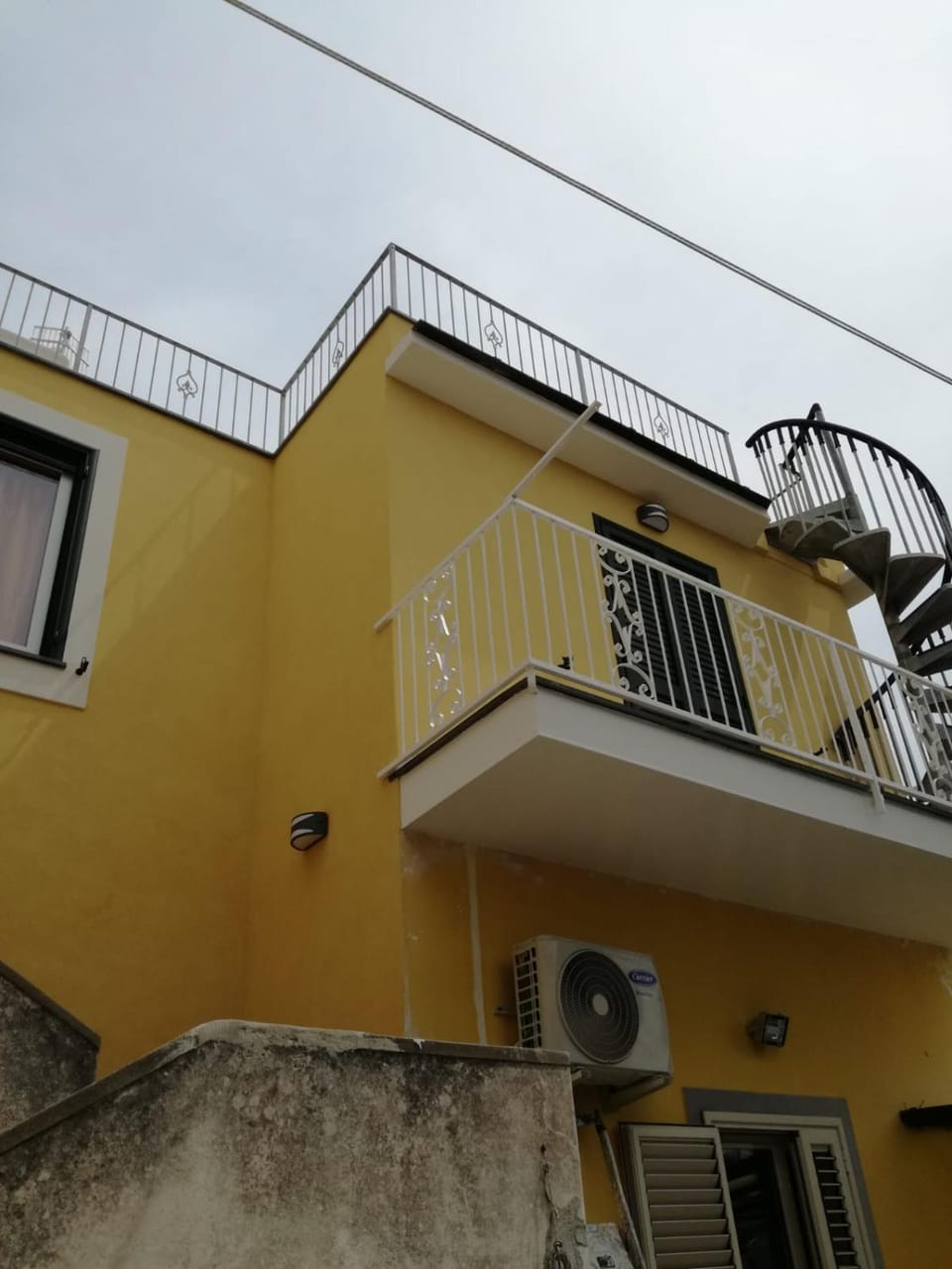 Facade/entrance