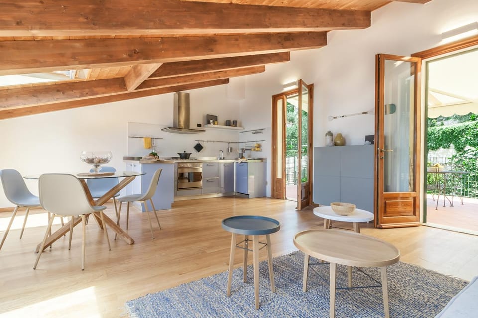 Kitchen or kitchenette, Living room, Dining area