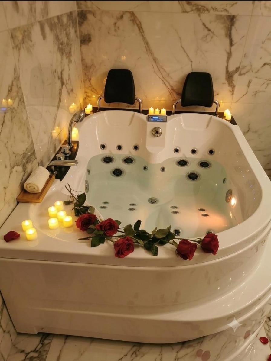 Osada Zawóz domki z balią jacuzzi i sauną nad Jeziorem Solińskim House in Slovakia