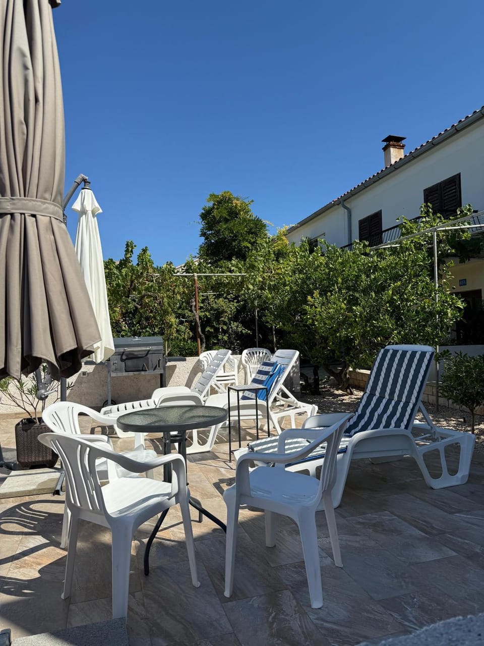 Patio, Seating area, sunbed