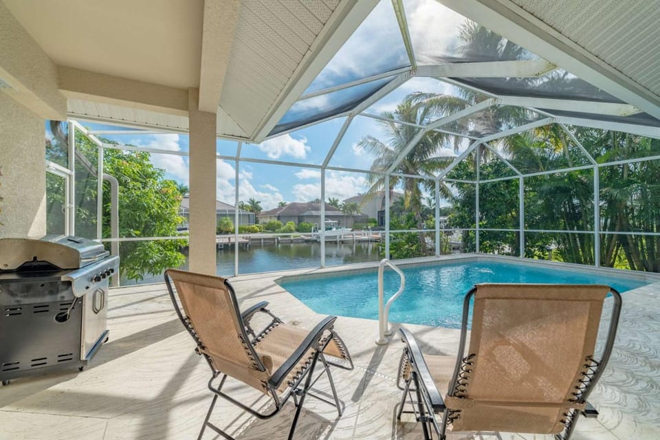 331 Waterleaf Ct House in Marco Island