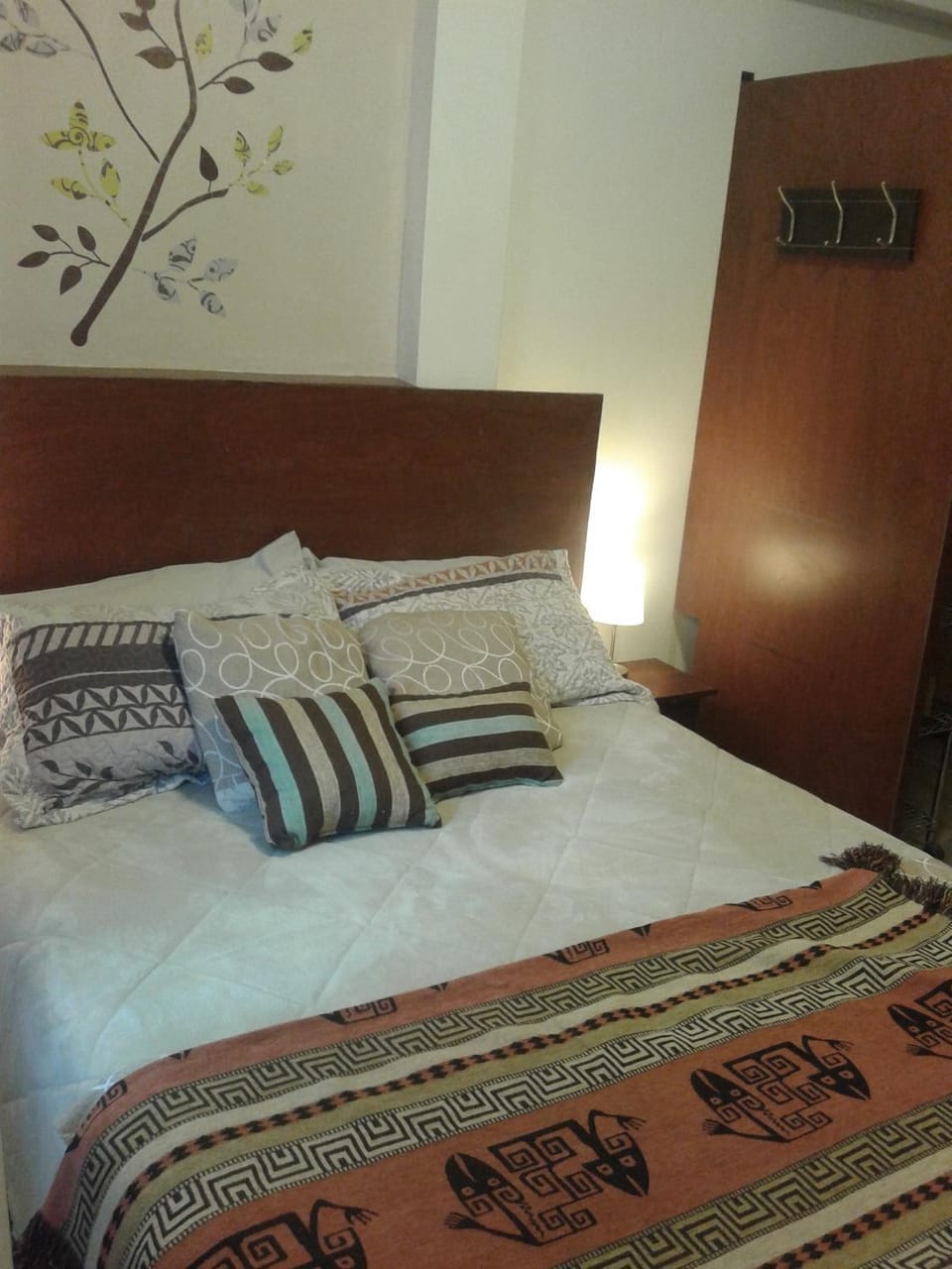 IDEAL Y UBICADISIMO A Mts de paseo ARISTIDES . Apartment in Mendoza