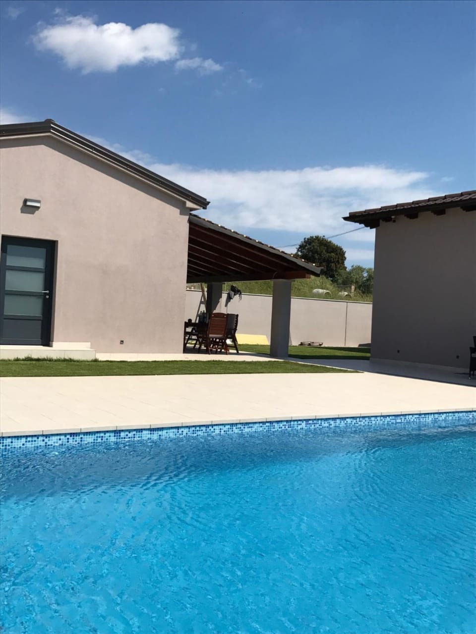 Property building, Swimming pool