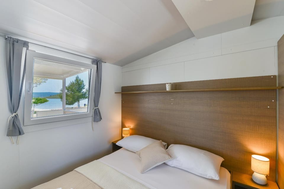 Bedroom, Sea view