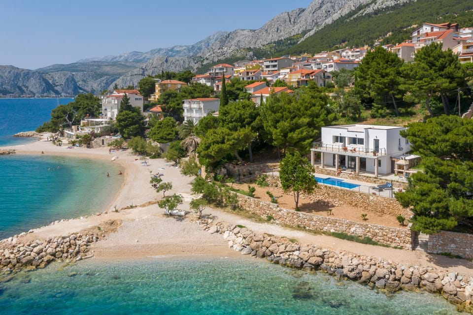 Neighbourhood, Bird's eye view