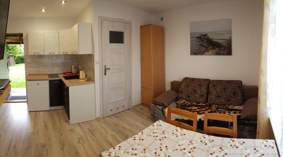 Kitchen or kitchenette, Living room, Seating area