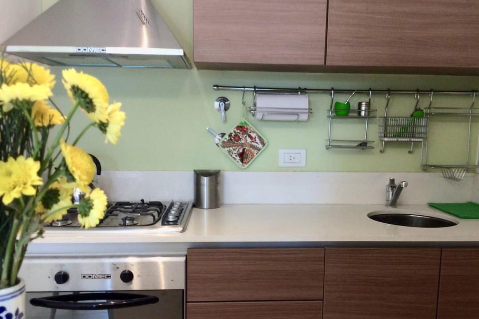Kitchen or kitchenette, Decorative detail