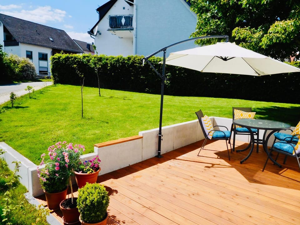 Garden, Balcony/Terrace