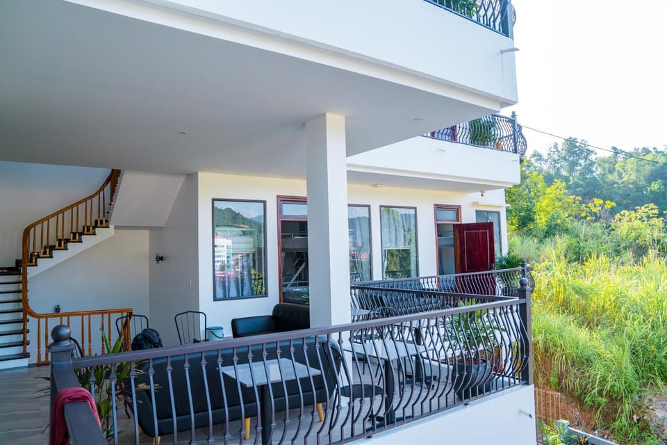 Property building, Balcony/Terrace