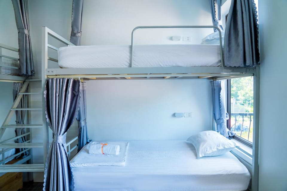 bunk bed