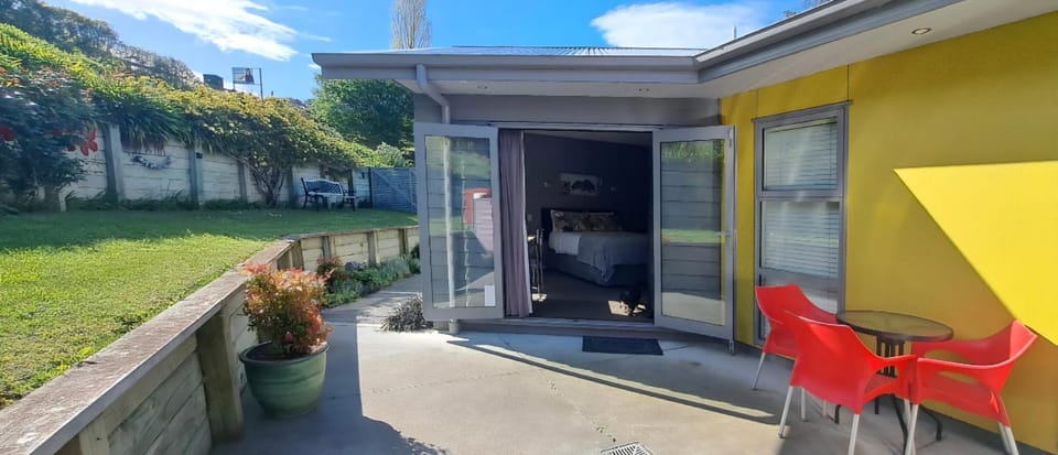 Hidden Gem in Oaklands Bed and Breakfast in Napier