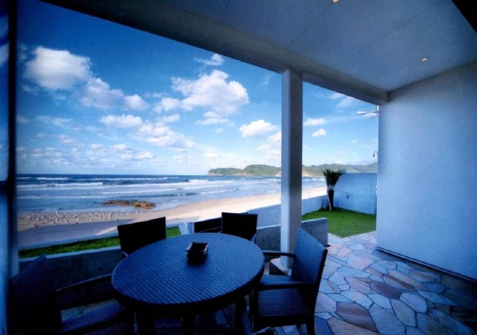 Living room, Photo of the whole room, Seating area, Sea view