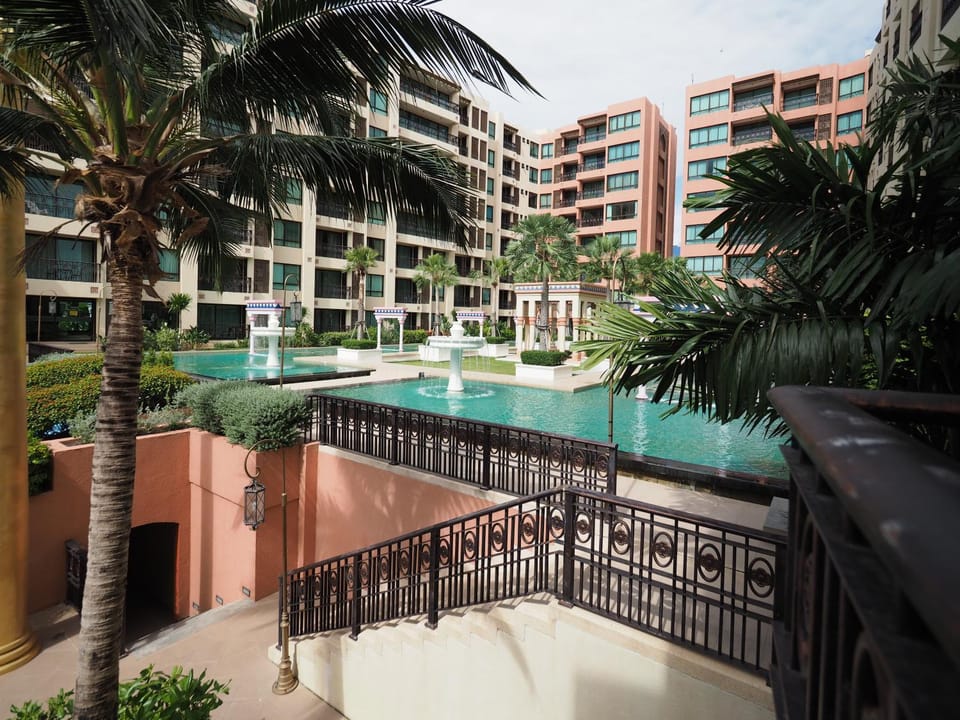 Balcony/Terrace, Pool view, Swimming pool
