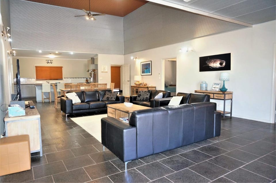 2 Trout Place House in Exmouth
