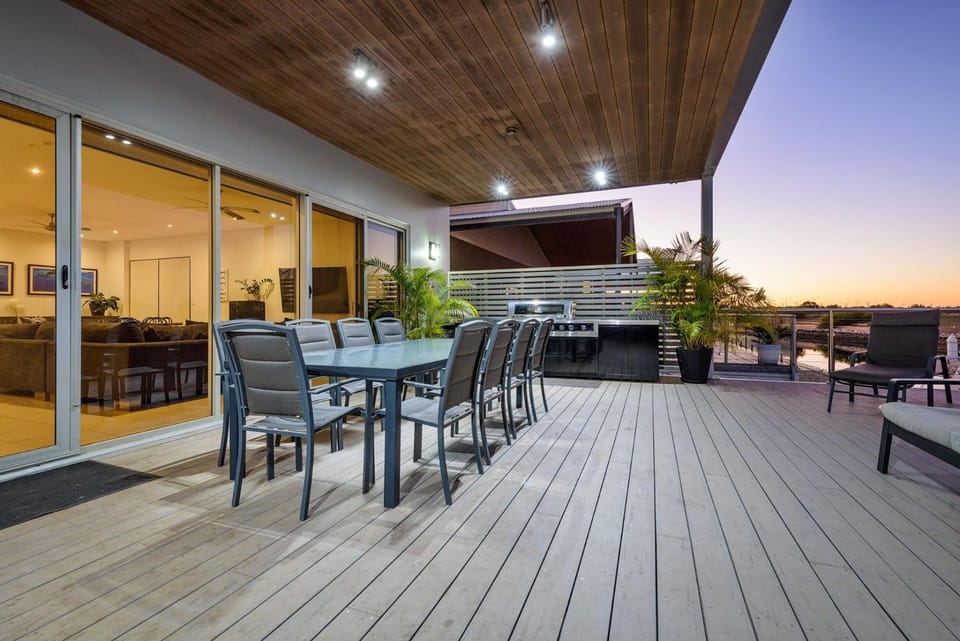21 Corella Court House in Exmouth