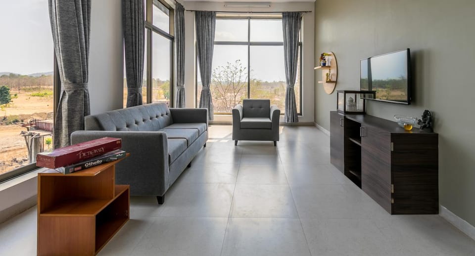 Library, Living room